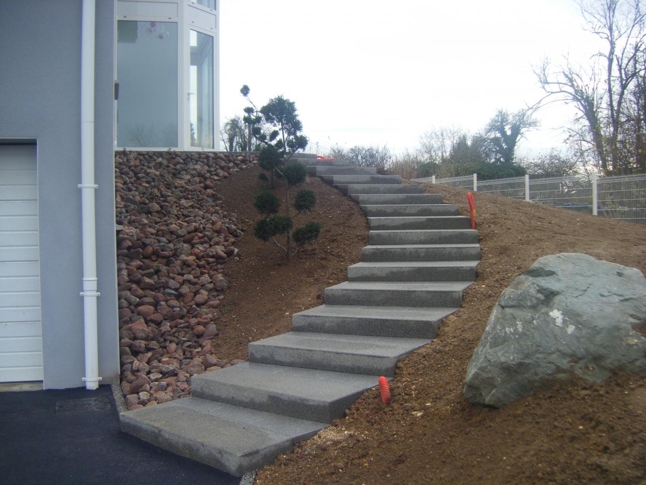 Création d'escalier en béton à Thouarsais-Bouildroux